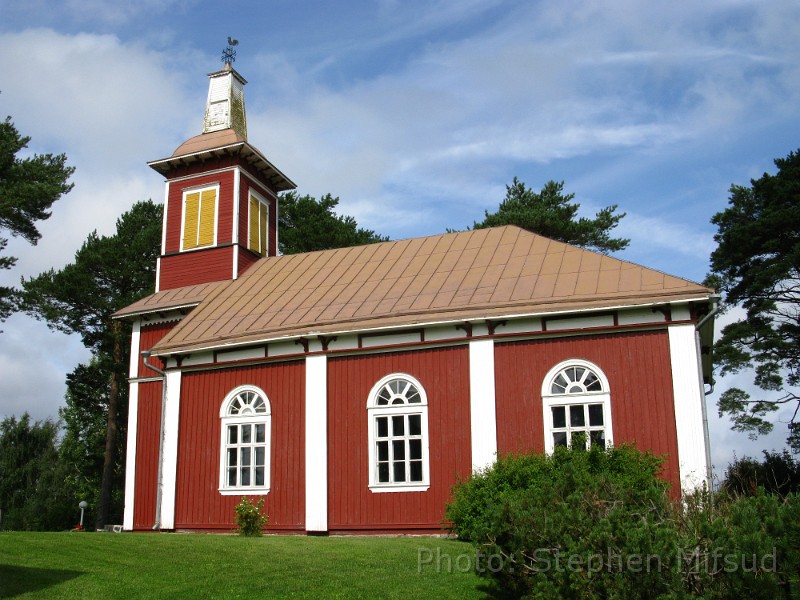 Bennas2010-5981.jpg - The colourful church of Björkö
